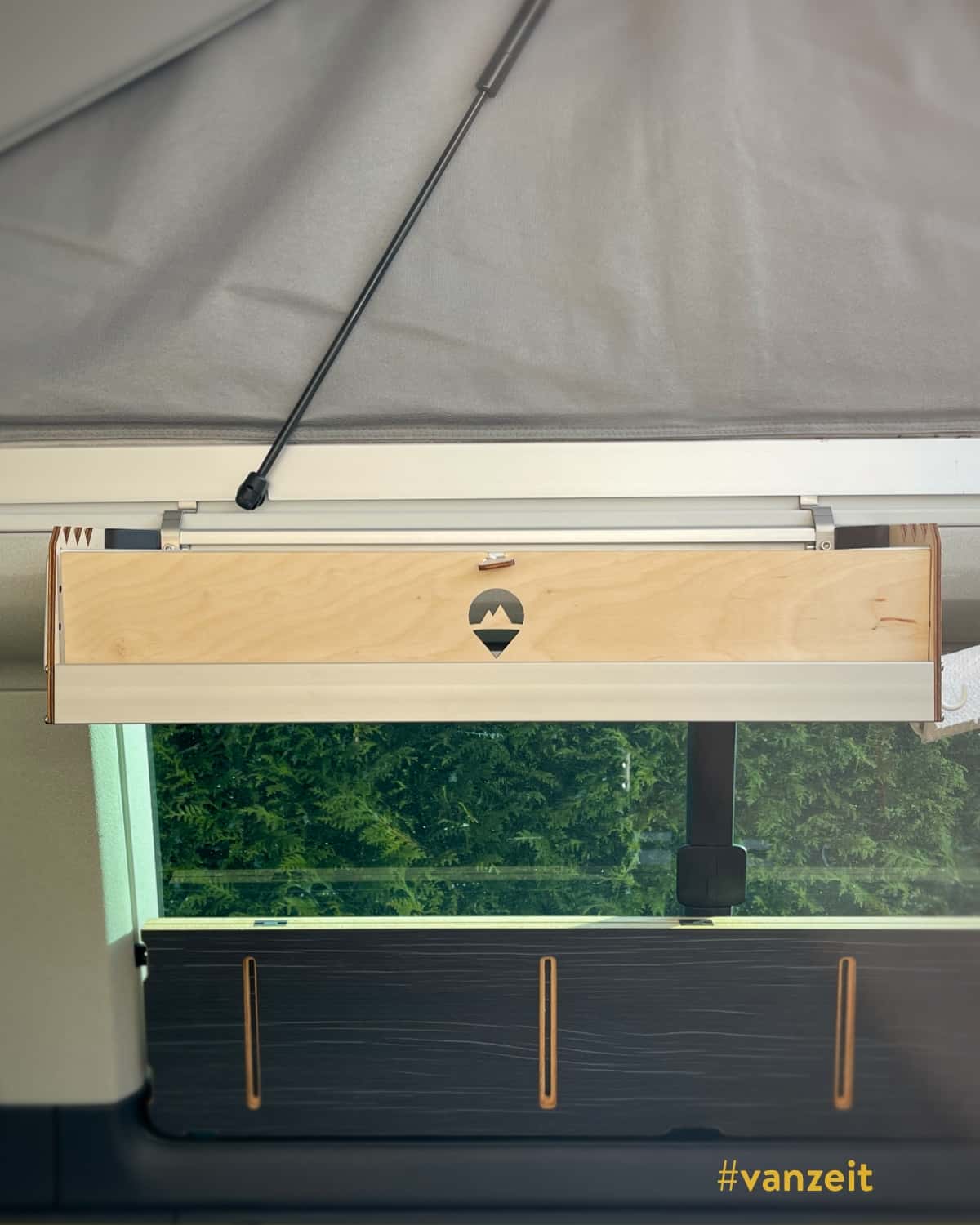 Dachregal System VW California, magnetisch + ready for Silwy Holzregal im California Aufstelldach