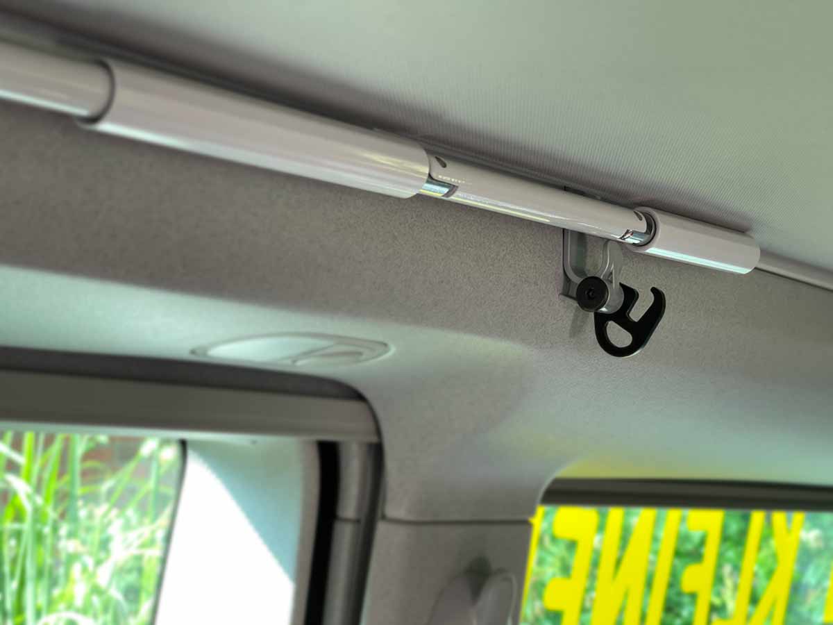 This is how easy it is to remove the awning crank from the KURBELIX holder Awning crank holder KURBELIX