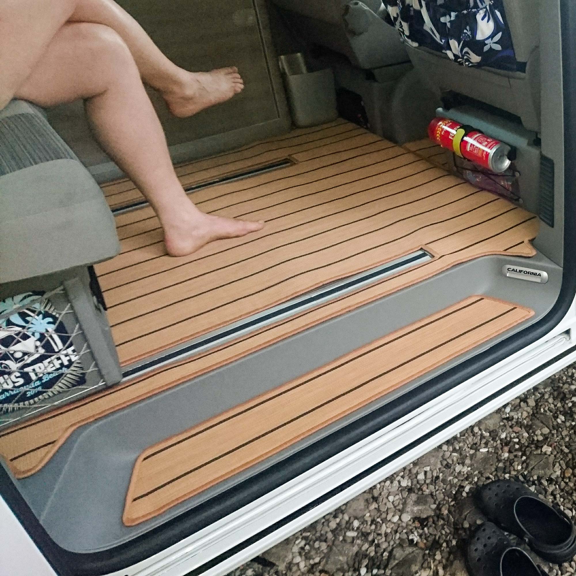 Wohnraummatte ALLESANDECK für den VW California Comfortline / Coast / Ocean Wohnraummatte ALLESANDECK für den VW California Comfortline / Coast / Ocean