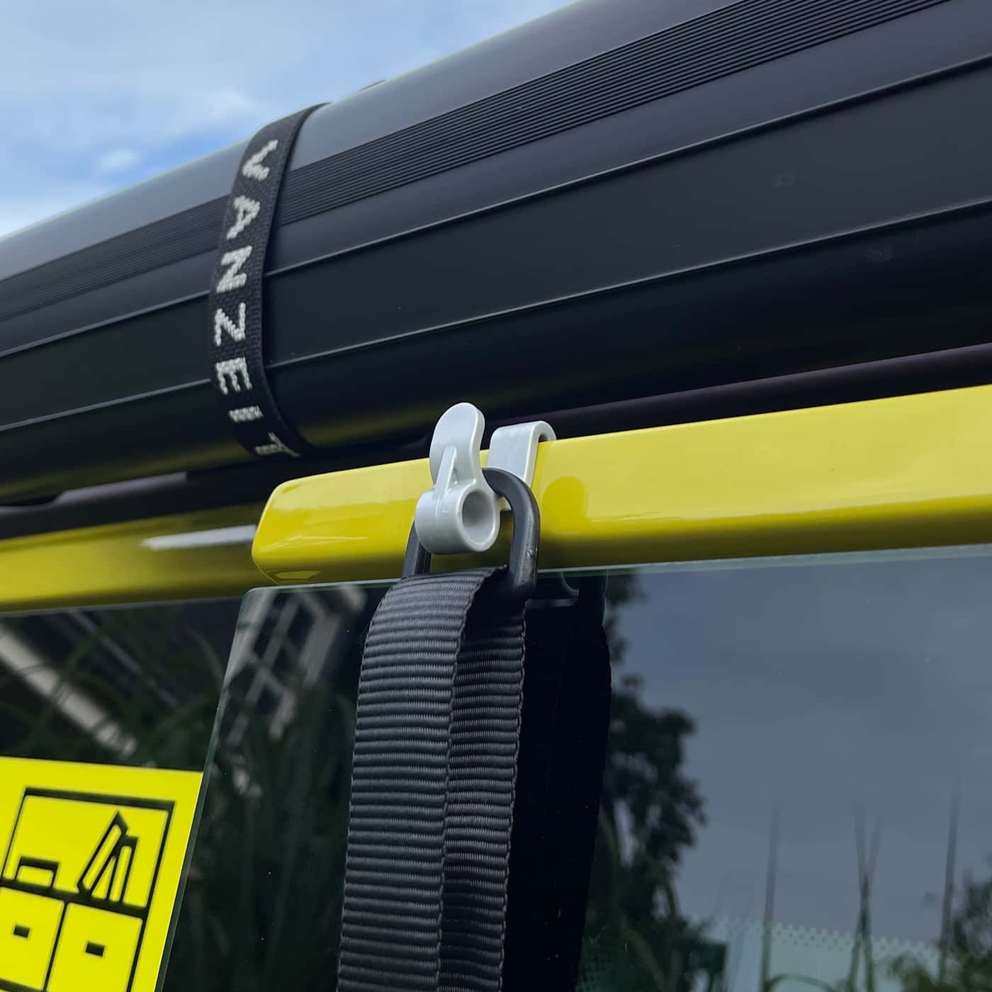 Hängetisch Haken mit Gurtband und D-Ring