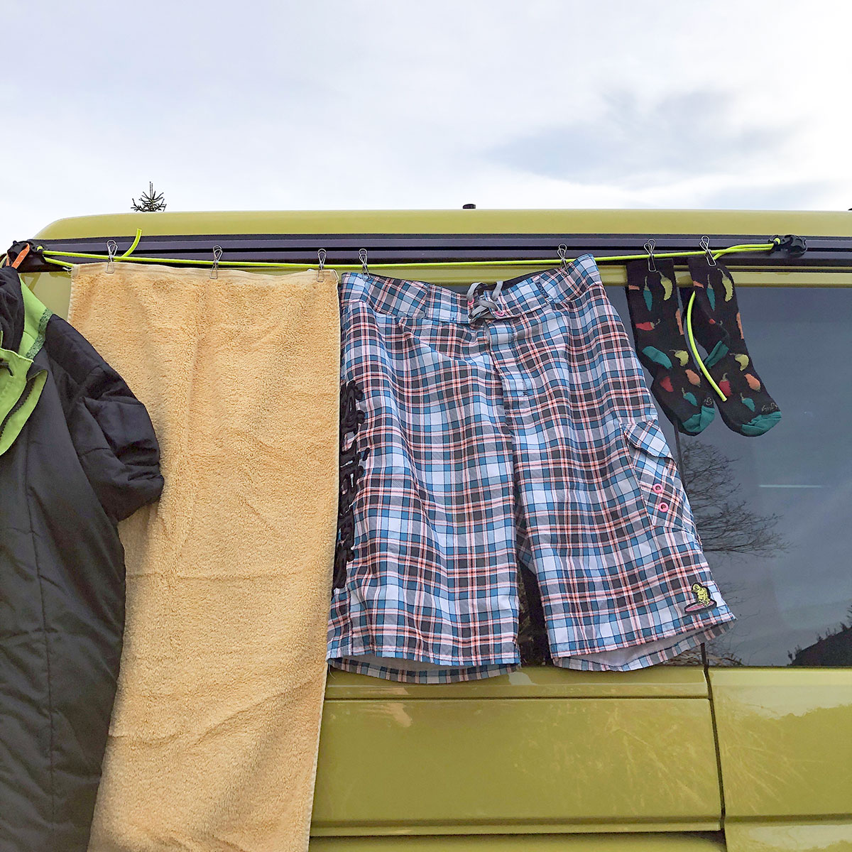 Die kleinste VW California Wäscheleine? 2x Kederstein G.Windig Die kleinste VW California Wäscheleine? 2x Kederstein G.Windig