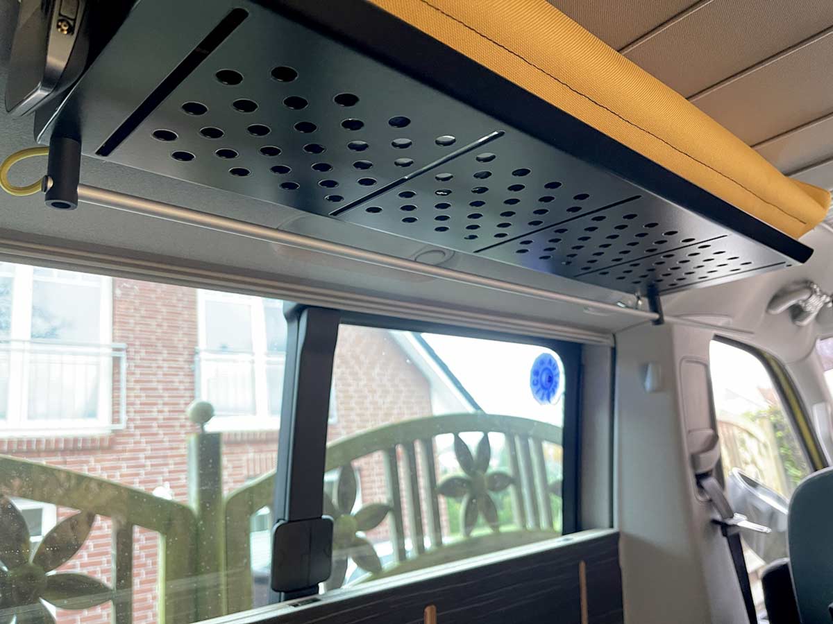 Hängeleiste HARKAN am VW California Aufstelldach Hängeleiste HARKAN am VW California Aufstelldach