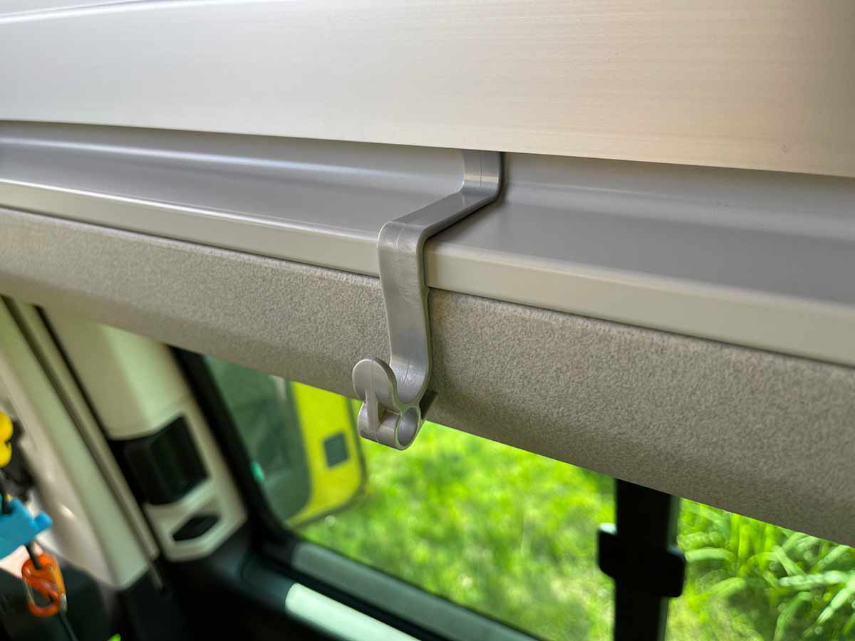 Der originale Busstoff® Calihaken ABHÄNG