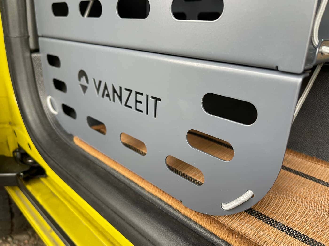 VANZEIT ® Trittstufenregal Details VANZEIT ® Trittstufenregal Details
